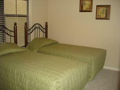 3 Bedroom 3 Bath Condo Close To The Attractions