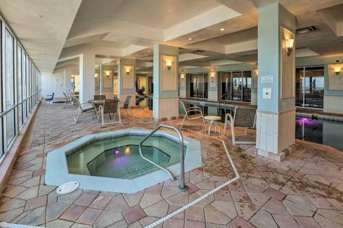 Apartamento Breezy Daytona Beach Studio With Pool -steps To Beach