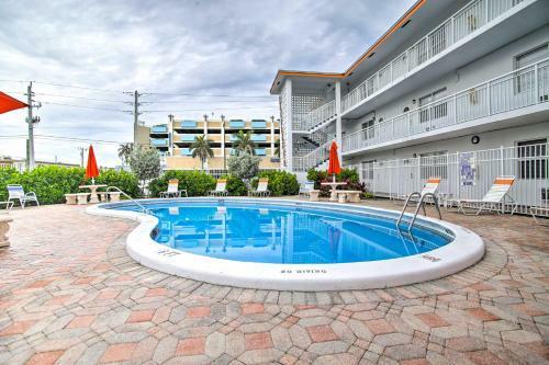 Apartment With Pool, 1-block Walk To Deerfield Beach