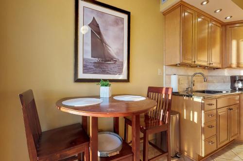 Surfside Resort 3-1208