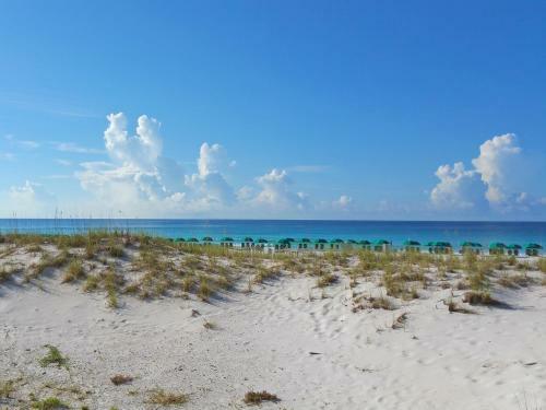 Hotel Resorts Of Pelican Beach