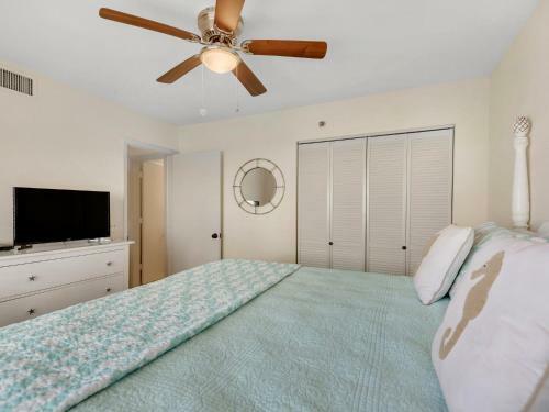 Mainsail Condominium 322