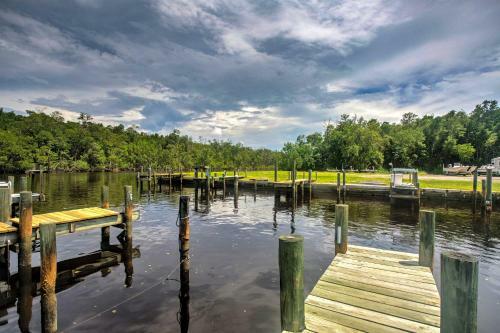 Cozy Everglades City Studio Cabin - Steps To Bay!