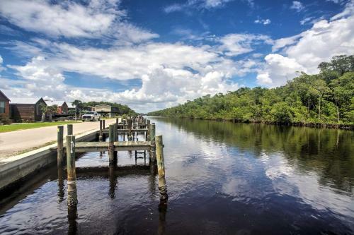 Cozy Everglades City Studio Cabin - Steps To Bay!