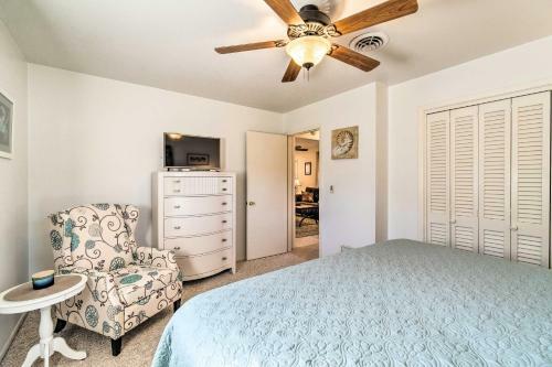 Sunny And Alluring Englewood Retreat With Dock!