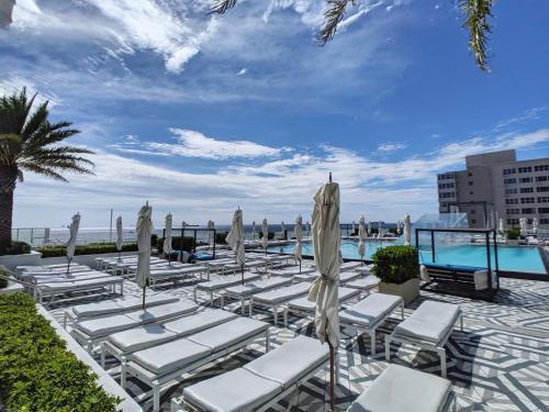 Modern Luxury Beach Hotel Large 2 Bedroom With Views 1809