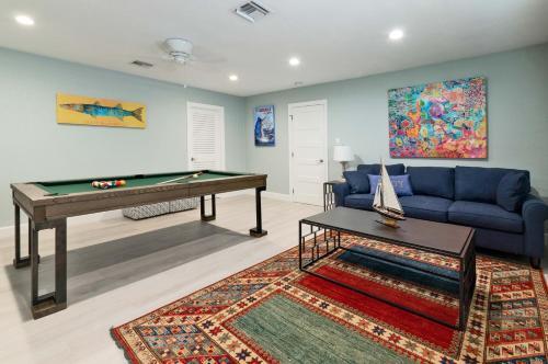 Luxe Waterfront Home: Pool, Boat Dock, Near Beach Home