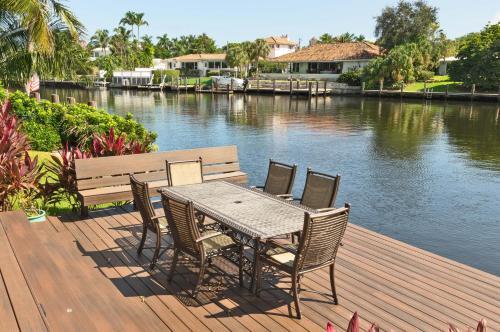 Luxe Waterfront Home: Pool, Boat Dock, Near Beach Home