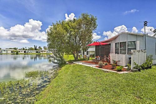 Quiet And Charming Home With Pond View - 4mi To Beach!