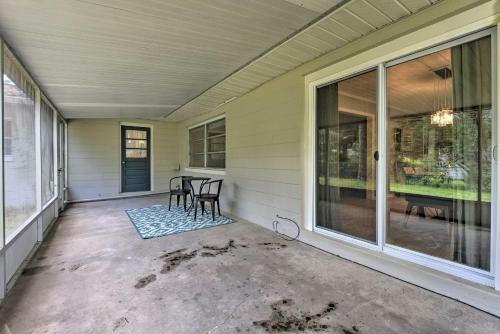 Contemporary Home About 1 Mile To Ufs Campus!