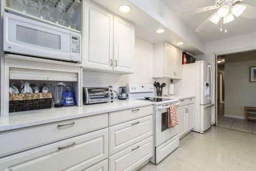 Gorgeous Home In Gulf Breeze