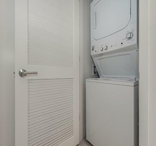 Apartamento 5 Breathtaking Front Ocean View: Brand New 2br