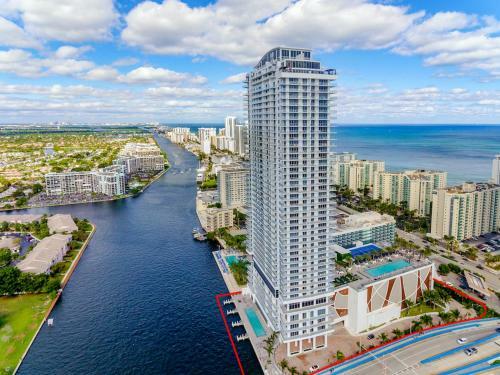 Apartamento 5 * Front Ocean View - 34th Top Floor: Brand New 2br