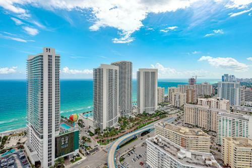 Apartamento 5 * Front Ocean View - 34th Top Floor: Brand New 2br