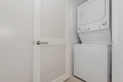 Apartamento 5 * Front Ocean View - 34th Top Floor: Brand New 2br
