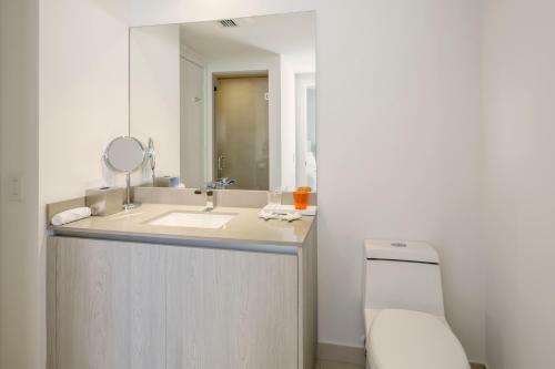 Apartamento Incredible And Spacious Two Bedroom Beach Front!