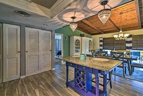 Riverfront Home With Dock - 1 Mi To Homosassa St Park