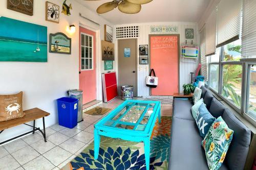 Jensen Beach Home With Hot Tub And Beachfront Tiki Hut