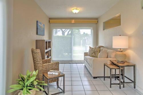 Sand Dollar Island Home - Walk To Beach And Pool!