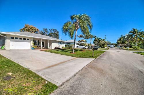 Jupiter Home With Lanai Less Than 3 Miles To The Beach!