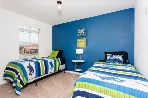 Modern Vacation Townhouse With Private Pool Bv4562