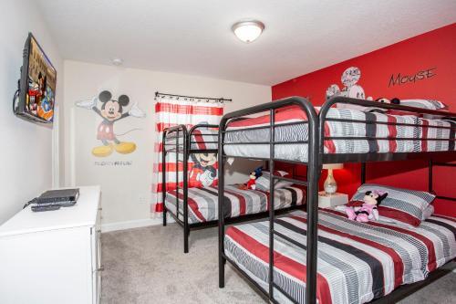 Four Bedrooms W/ Pool Storey Lake Resort 4902