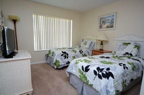 Gorgeous 4 Bedroom Pool Home In Cumbrian Lakes