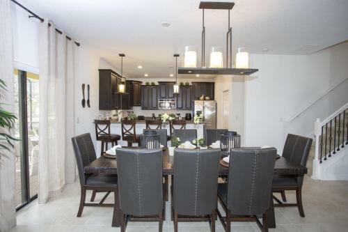 Villa Stunning 6 Bedrooms Home At Champions Gate