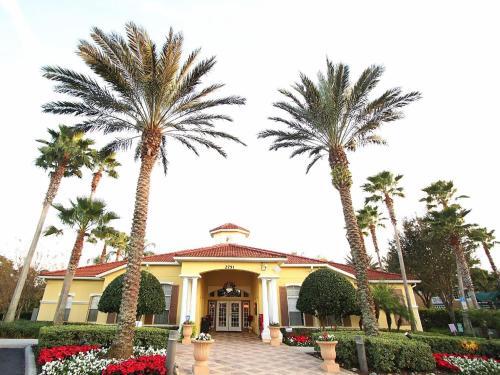 Emerald Oasis Townhouse