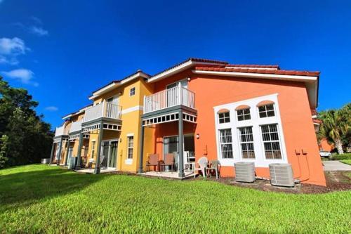 Emerald Oasis Townhouse