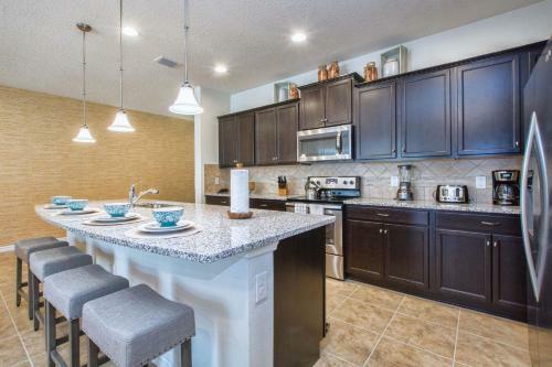 Windsor-4 Bed Townhouse W/splashpool-3812ww