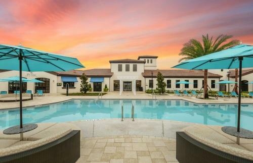 Windsor-4 Bed Townhouse W/splashpool-3812ww