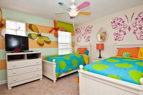 Villa Paradise Palms- 5 Bedroom Pool Home-3102pp
