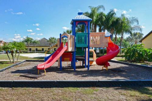 Villa Paradise Palms- 5 Bedroom Pool Home-3102pp