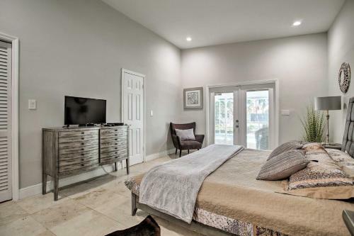 Miami Home With Pool - 5 Mi To Sunny Isles Beach