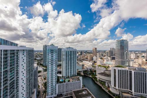 Lhg Icon Miami Apartments