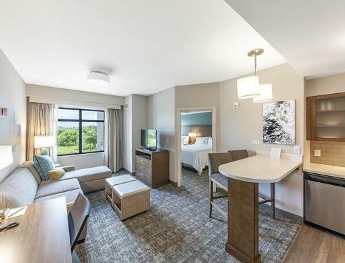 Apartamento Vacation Rental Suites In Pristine Naples Florida