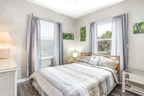Vanderbilt Villa Beach Retreat