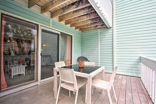 Snowbirds Navarre Oasis With Pool 1 Block To Beach