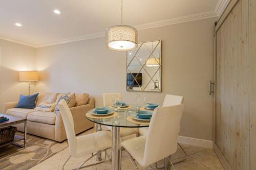 Castleton Gardens- 2nd Floor