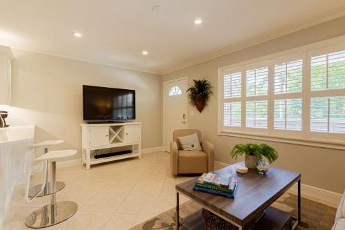 Castleton Gardens- 2nd Floor
