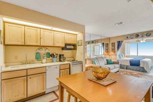 Sunset Harbour Palms 1