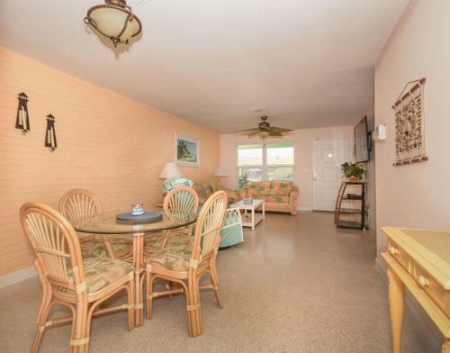 837 East 17th Avenue By Ocean Properties