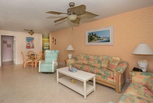 837 East 17th Avenue By Ocean Properties