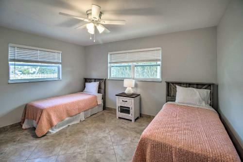 Coastal Townhome With Patio, About 2 Mi To Beach!
