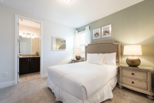 Bright Home With Water Park Access Near Disney - 7576m