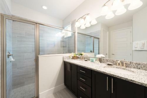 Bright Home With Water Park Access Near Disney - 7576m