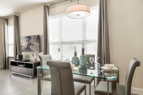 3 Bedroom Villa For 6 Guests, Disney Area