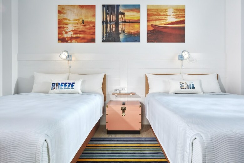 Hotel Universal's Endless Summer Resort - Dockside Inn And Suites