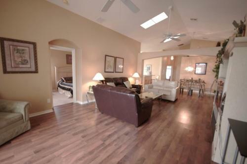2523 Indian Creek 5 Bedroom Villa